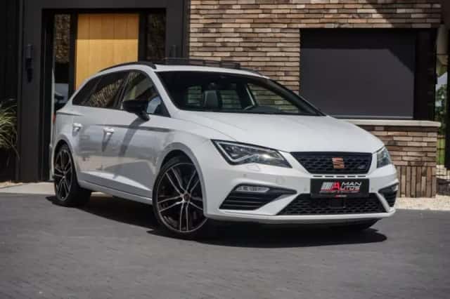 SEAT Leon (2019) thumbnail 2