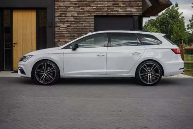 SEAT Leon (2019) thumbnail 6