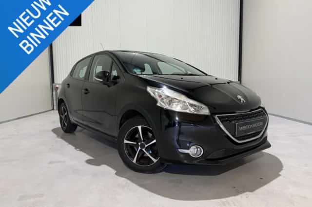 Peugeot 208 (2012) thumbnail 1