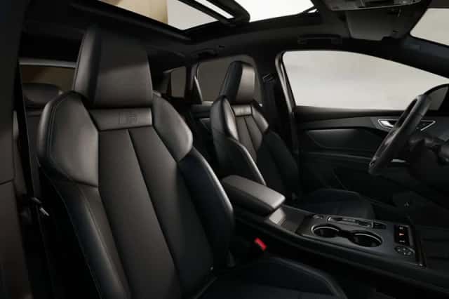 Audi Q4 e-tron (2026) thumbnail 5