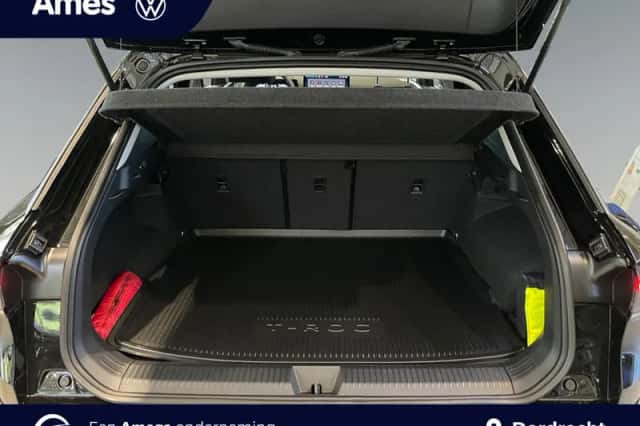 Volkswagen T-Roc (2026) thumbnail 6