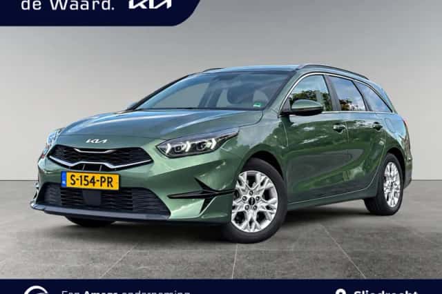 Kia Ceed (2023) thumbnail 1