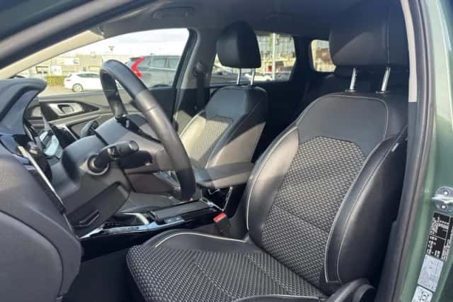 Kia Ceed (2023) thumbnail 2