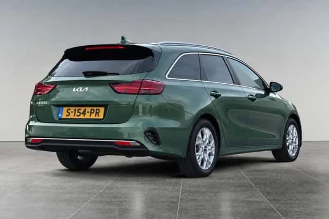 Kia Ceed (2023) thumbnail 5