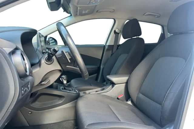 Hyundai Kona (2023) thumbnail 6