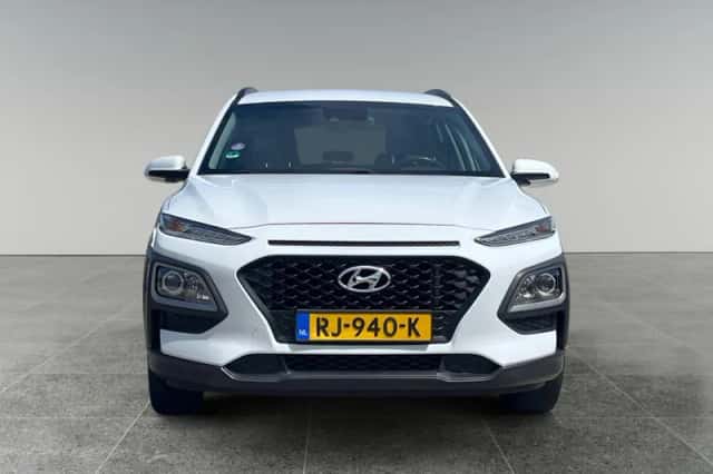 Hyundai Kona (2018) thumbnail 3