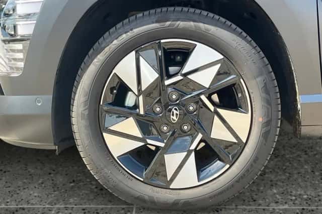 Hyundai Kona (2025) thumbnail 6