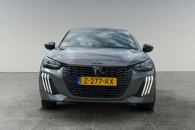 Peugeot 208 (2024) thumbnail 2