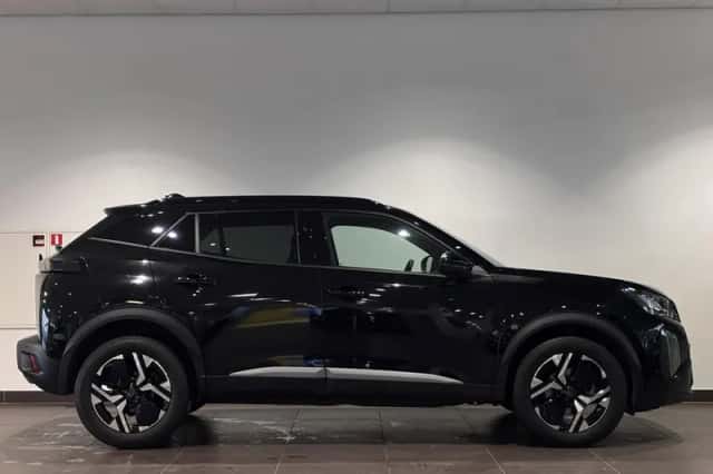 Peugeot 2008 (2024) thumbnail 5