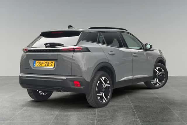 Peugeot 2008 (2024) thumbnail 5
