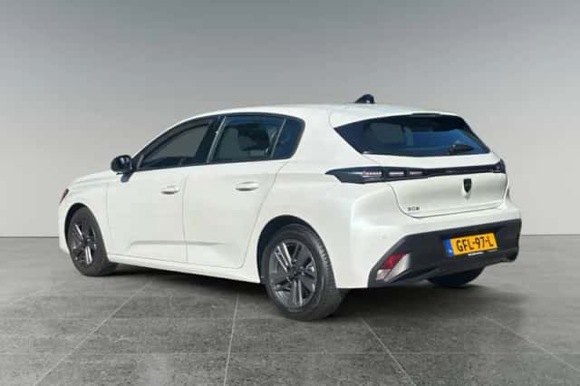 Peugeot 308 (2022) thumbnail 3