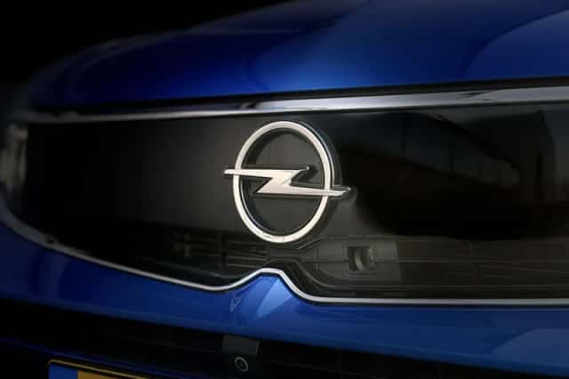 Opel Grandland (2023) thumbnail 3