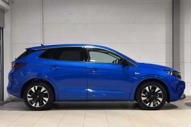 Opel Grandland (2023) thumbnail 6