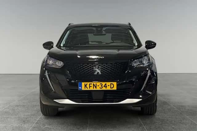 Peugeot e-2008 (2021) thumbnail 2