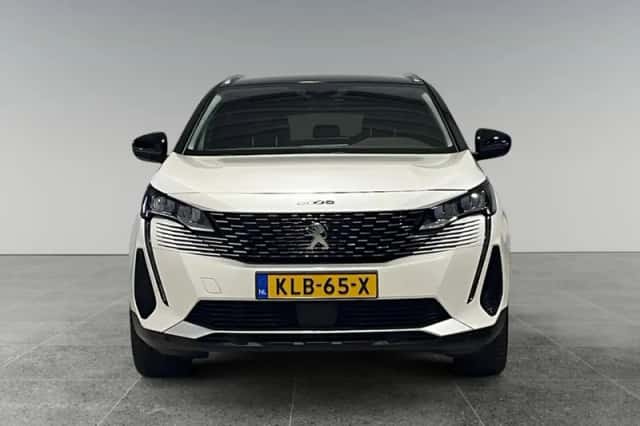 Peugeot 3008 (2022) thumbnail 2