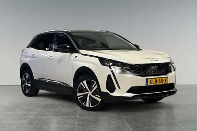 Peugeot 3008 (2022) thumbnail 3