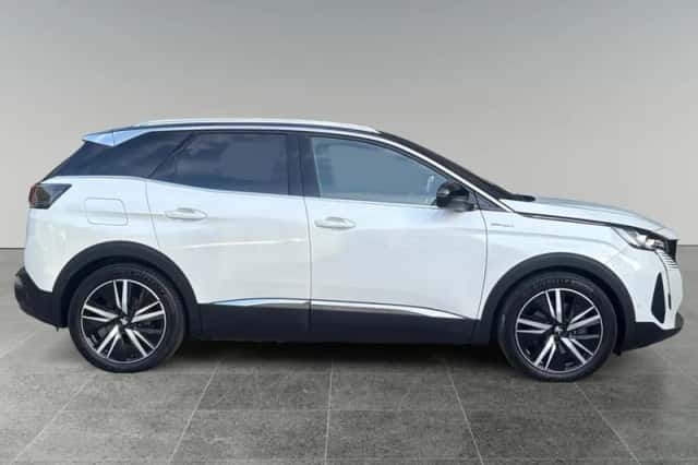 Peugeot 3008 (2022) thumbnail 6