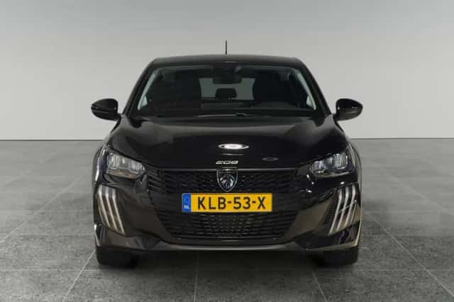 Peugeot 208 (2024) thumbnail 2
