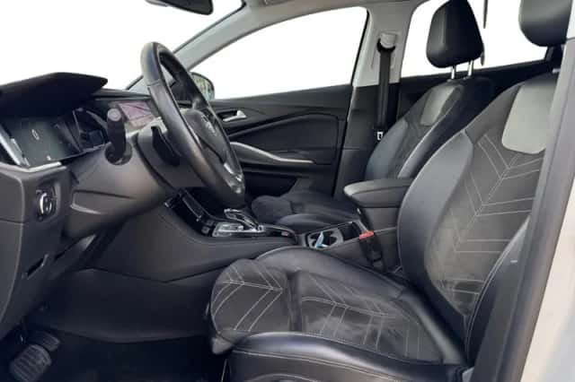 Opel Grandland (2022) thumbnail 3
