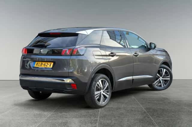 Peugeot 3008 (2024) thumbnail 4