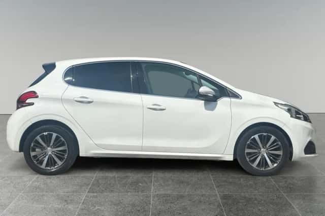 Peugeot 208 (2019) thumbnail 6