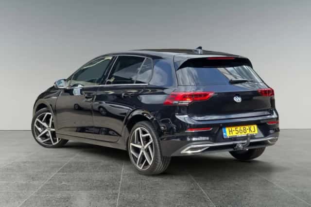 Volkswagen Golf (2020) thumbnail 3