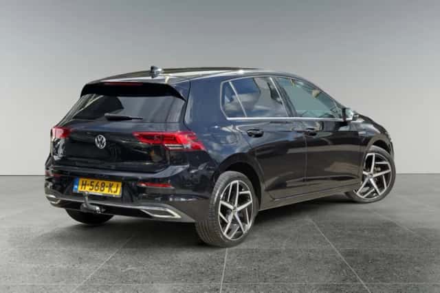 Volkswagen Golf (2020) thumbnail 5
