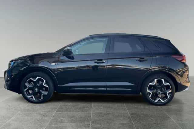 Opel Grandland (2022) thumbnail 2