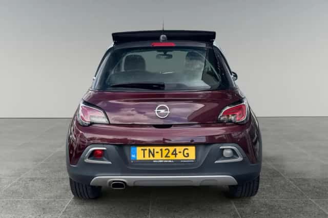 Opel Adam (2018) thumbnail 4