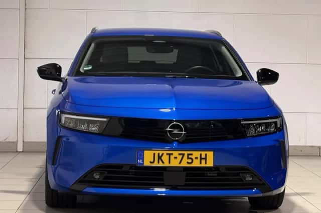 Opel Astra (2024) thumbnail 3