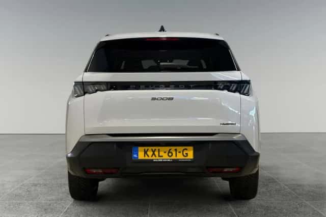 Peugeot 5008 (2025) thumbnail 6
