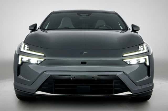 Polestar 4 (2024) thumbnail 5