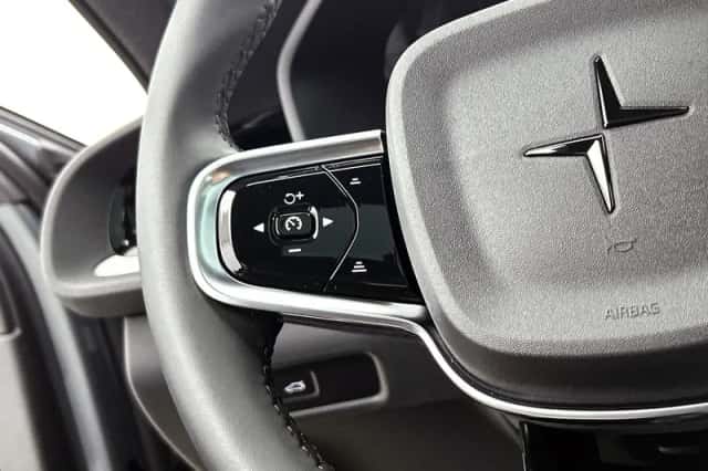 Polestar 2 (2025) thumbnail 6