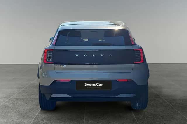 Volvo EX30 Cross Country (2026) thumbnail 5