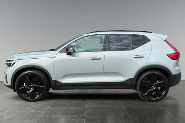 Volvo XC40 (2026) thumbnail 2