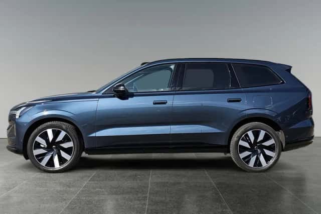 Volvo EX90 (2025) thumbnail 2