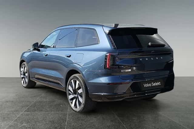 Volvo EX90 (2025) thumbnail 3