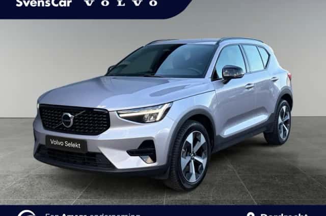 Volvo XC40 (2025) thumbnail 1