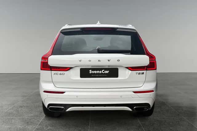 Volvo XC60 (2017) thumbnail 4