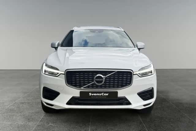 Volvo XC60 (2017) thumbnail 5