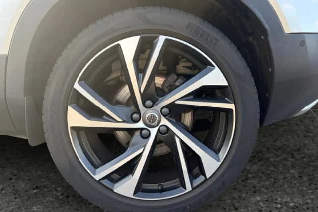 Volvo XC40 (2018) thumbnail 6