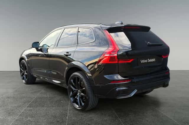 Volvo XC60 (2023) thumbnail 3