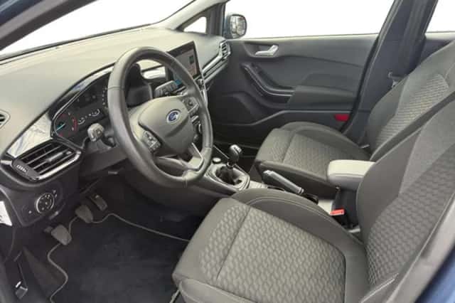 Ford Fiesta (2023) thumbnail 3