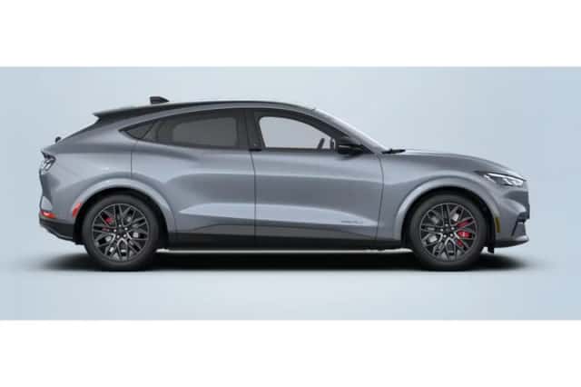 Ford Mustang Mach-E (2026) thumbnail 4
