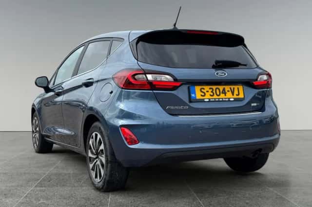 Ford Fiesta (2023) thumbnail 3