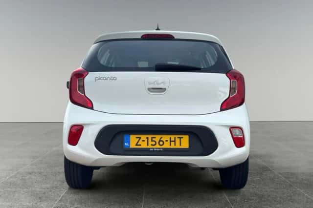 Kia Picanto (2024) thumbnail 4