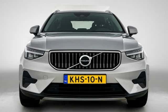 Volvo XC40 (2022) thumbnail 5