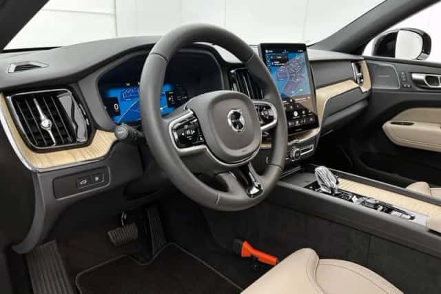 Volvo XC60 (2026) thumbnail 6