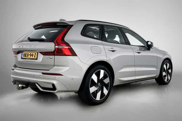 Volvo XC60 (2025) thumbnail 4