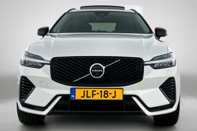 Volvo XC60 (2025) thumbnail 5